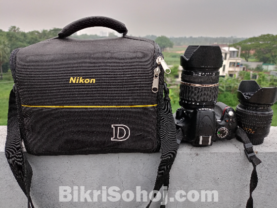 Nikon D5100 with Zoom Lens